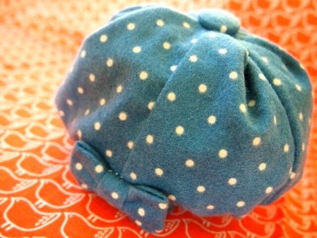 コロンと帽子(ドット水色)の画像1枚目