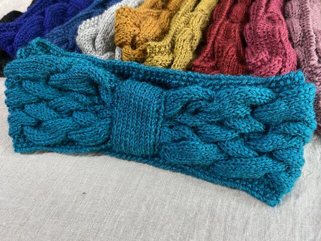 ケーブル編みウールニットヘアバンド/ターバン/ col. ピーコックブルー