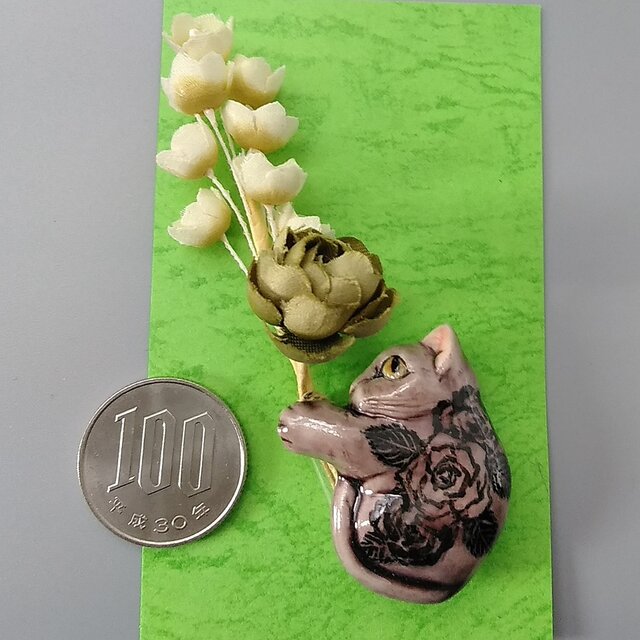 ねこさーじゅ 薔薇模様の画像1枚目
