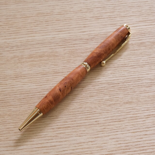 木製ボールペン | iichi 日々の暮らしを心地よくするハンドメイドや 