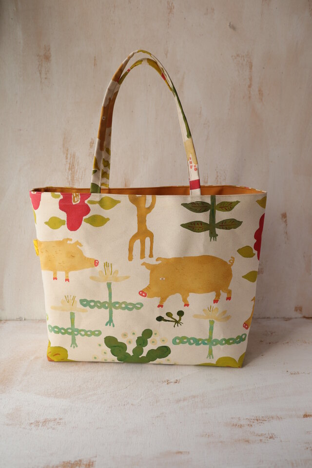 alohaloha様オーダー　ブタの手描きトートバッグ