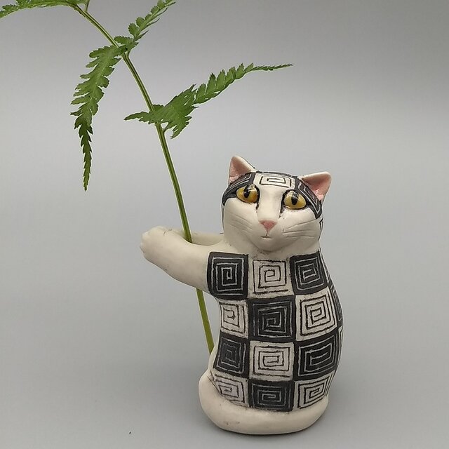 一輪ねこ 市松雷模様の画像1枚目