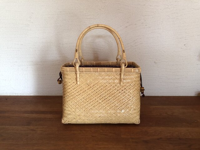 網代編みバッグ（菱型模様入り） | iichi 日々の暮らしを心地よくする