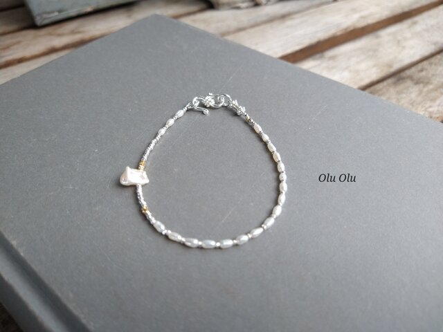 ケシパール×淡水パール×カレンシルバーのブレスレット | iichi 日々の