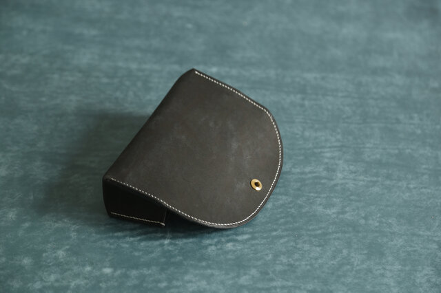 本革手作りペンケース 筆箱 プレゼント 三角型 総手縫い | iichi 日々