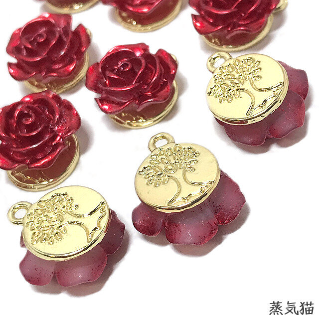 赤い薔薇チャーム 6個【バラの花パーツ ピアス ハンドメイド素材