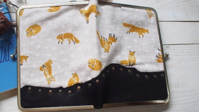 がま口 本革ときつね A6手帳カバー 母子手帳・ブックカバーにも