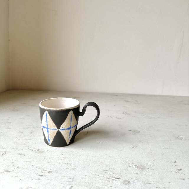 黒ロンバス柄　マグカップ