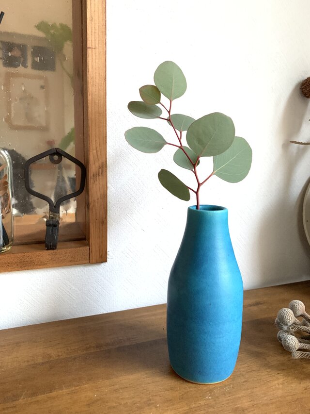 ターコイズ色 花瓶 陶器製 花のデザイン ターコイズブルー釉と椿絵の