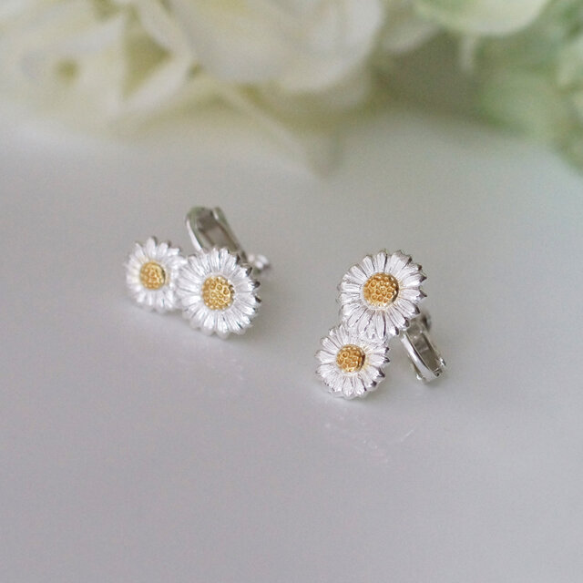 2輪のデイジーイヤリング