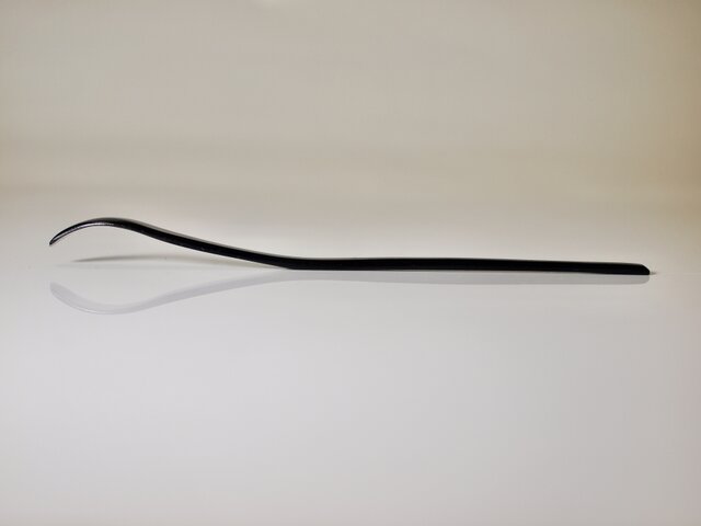 黒柿の茶杓 銘 「朝鴉（あさがらす）」 | iichi 日々の暮らしを