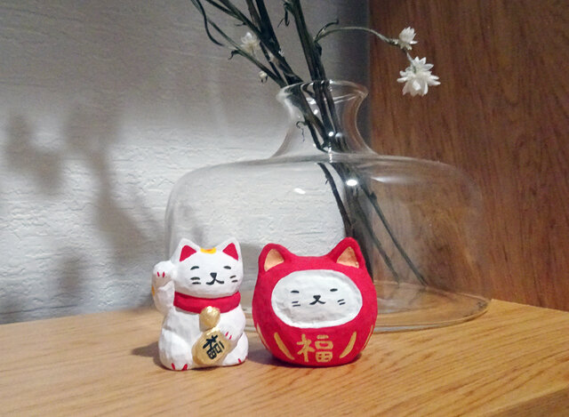 レジン 猫だるま 24/05 | iichi 日々の暮らしを心地よくする