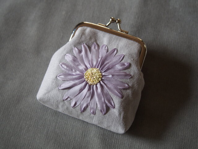 がま口 りぼん刺しゅう 薄紫フラワー 花 コインケース MOKUBA リボン