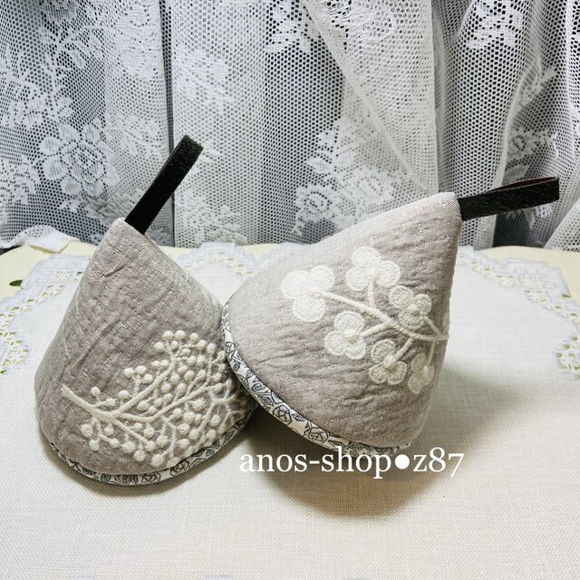 z87●再販 三角鍋つかみ(ミナペルホネンファブリックフォレストパレード)の画像1枚目