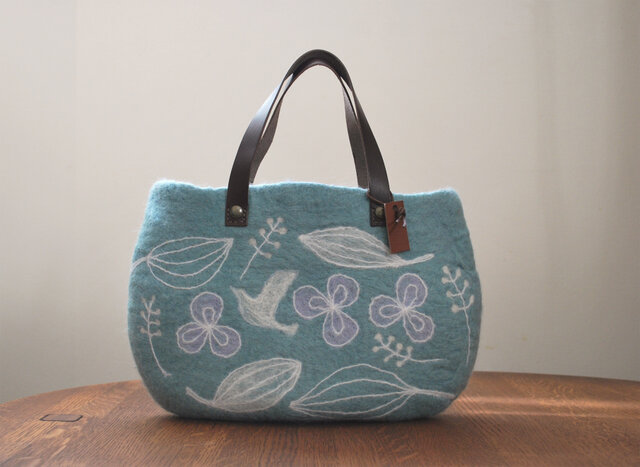 手作り羊バッグ 羊（ヒツジ） トートバッグ の人気通販｜Creema(クリーマ) 国内