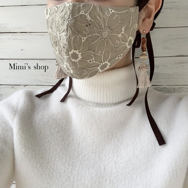 コットンレースの小顔見せリボンマスク ダブルガーゼ オリーブ カーキ 花柄 肌荒れしない 洗える オールシーズンの画像1枚目