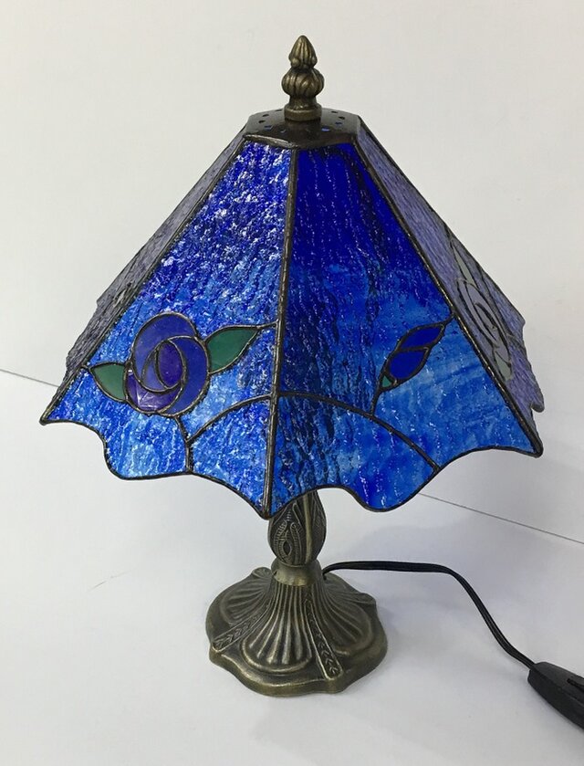 青いバラのランプ」ステンドグラス・照明 ブルー | iichi 日々の暮らし