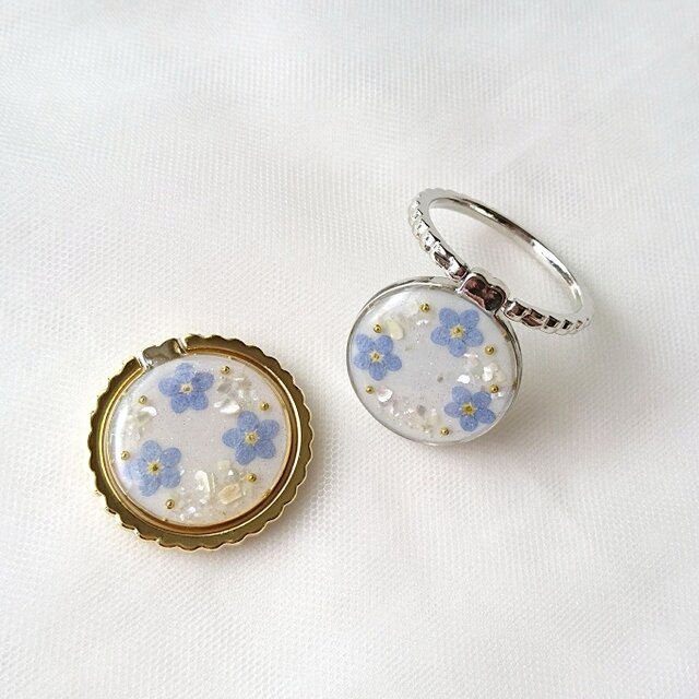 ハンドメイド　勿忘草とミモザとかすみ草の押し花　スマホリング/バンカーリング ハンドメイド 勿忘草とミモザとかすみ草の押し花 スマホリング