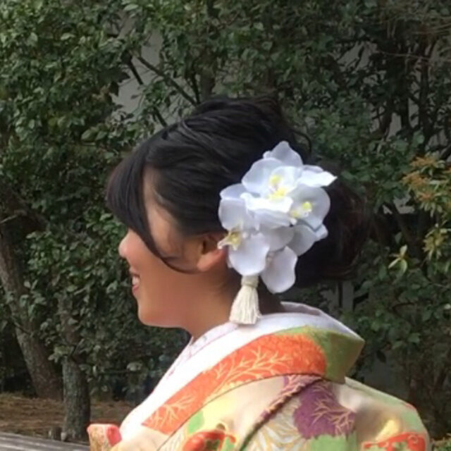 和装婚に♡純白の胡蝶蘭とタッセルの和装髪飾り（6点セット） 和装婚