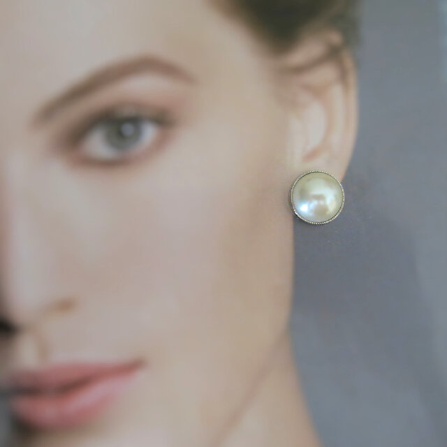 再販ラスト☆15mm☆本真珠みたいな、エレガントなパールイヤリング