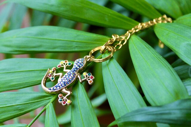 激レア✨ロエベ トカゲモチーフ サラマンダー ストラップ チャーム レザー 激レア✨ロエベ トカゲモチーフ サラマンダー ストラップ チャーム レザー