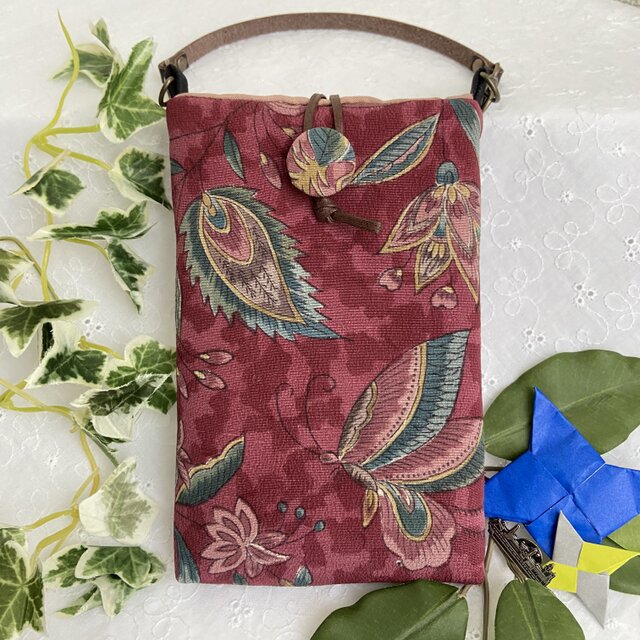 着物リメイク　スマホポーチ・紬の赤紫色　ハンドメイド
