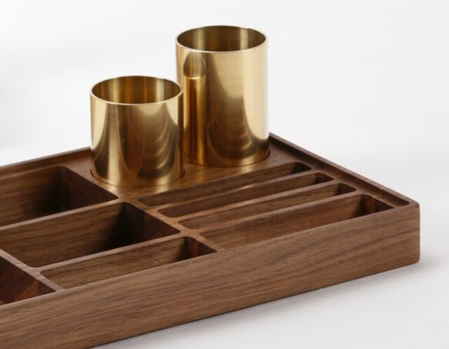 受注生産 職人手作り 化粧品収納トレイ ドレッサー収納 収納 雑貨 天然木 無垢材 木目 ウォールナット Lr18 Iichi ハンドメイド クラフト作品 手仕事品の通販