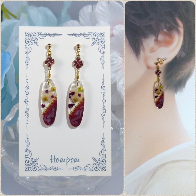 20p032_小花が優しいのバイカラーピアス ホムポム