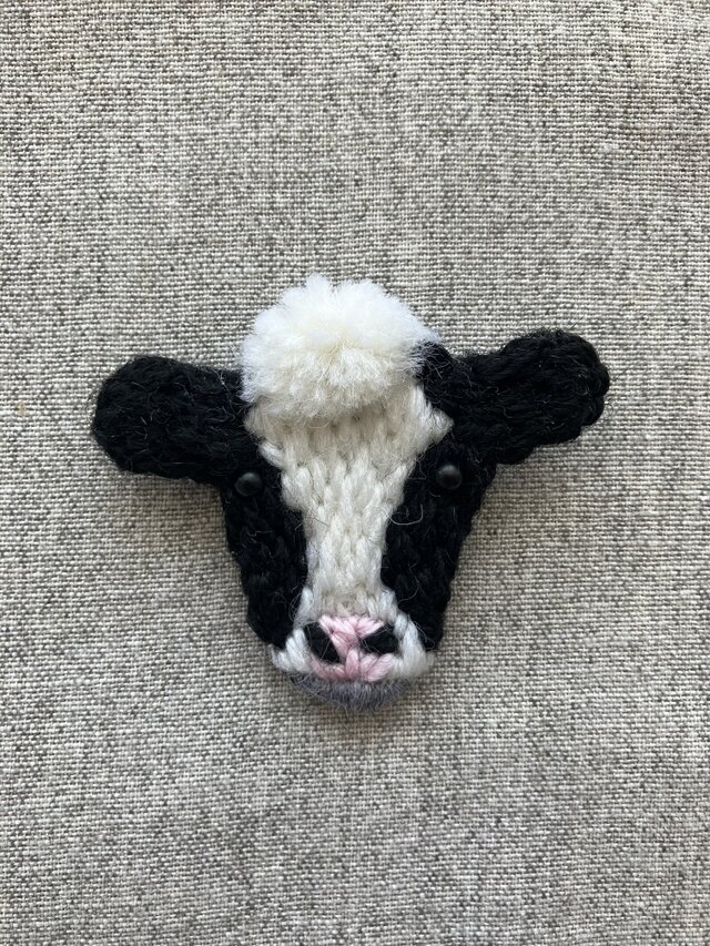 ホルスタイン牛＊ブローチ