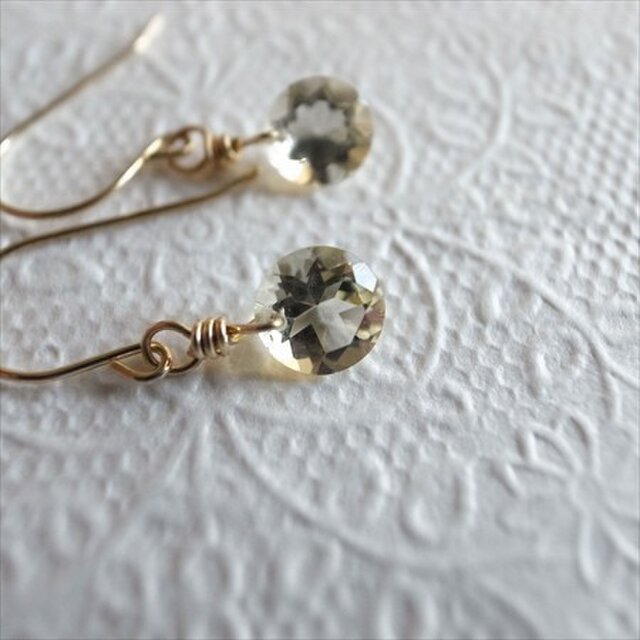 レモンクォーツのファセットカットピアス（K10金）