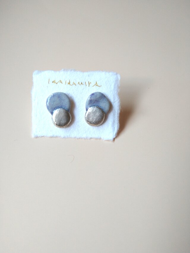 銀彩まるまるピアス ライラックの画像1枚目