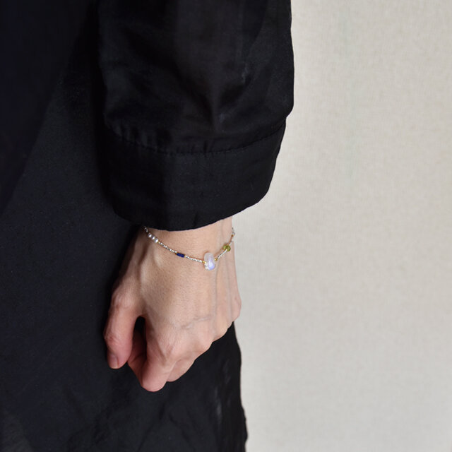 レインボームーンストーン×ラピスラズリ×ペリドット・シルバーブレスレット　b0837