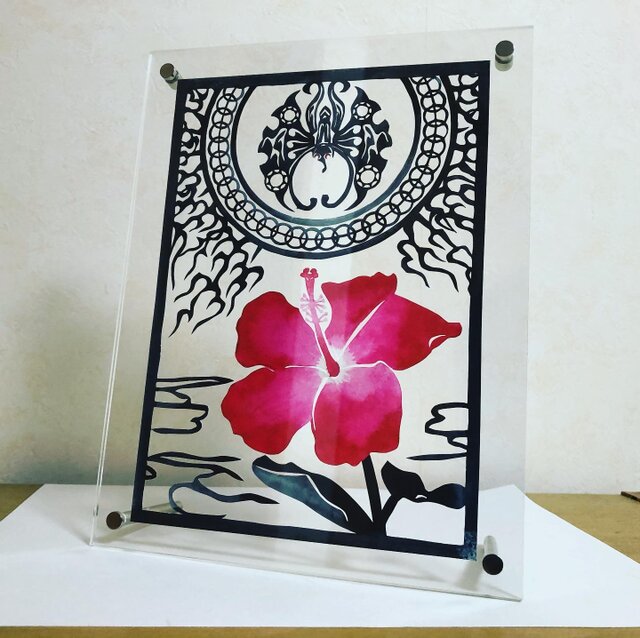 仏桑花曲輪日輪焔蝶文様 | iichi 日々の暮らしを心地よくする