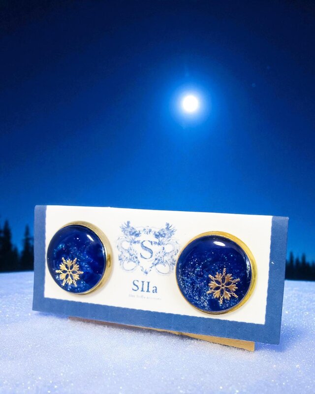 深夜の雪のカフスボタン　ロイヤルブルー×ブルーラメ　ゴールド金具