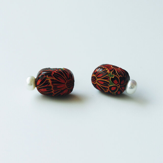 【ヴィンテージリメイク】彫漆ピアス