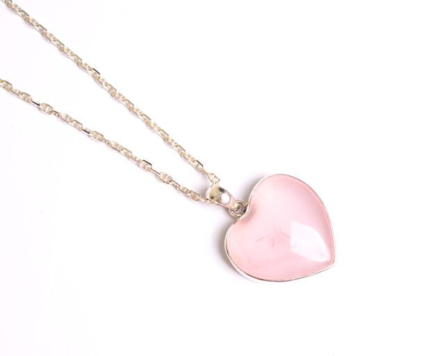 Ｋ18　ローズクォーツ　ペンダントトップ　 ハート型 ローズクォーツ 天使の羽根付きハート型ペンダントトップ40×15mm 1個