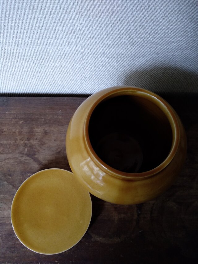 蓋付き 壺 | iichi 日々の暮らしを心地よくするハンドメイドや