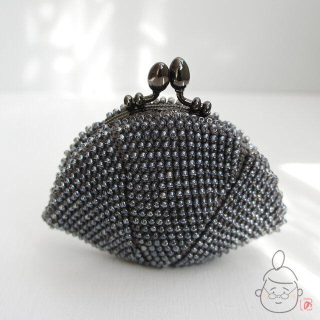 ばあば作☆☆総ガラスビーズのがま口（gris・1416）