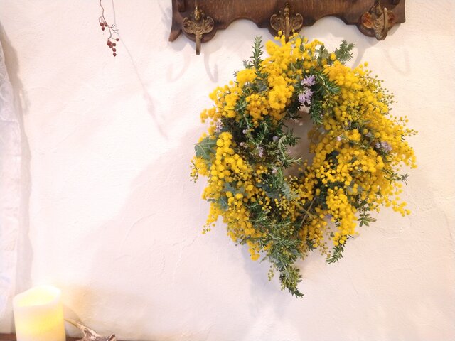 ミモザとローズマリーのwreathの画像1枚目