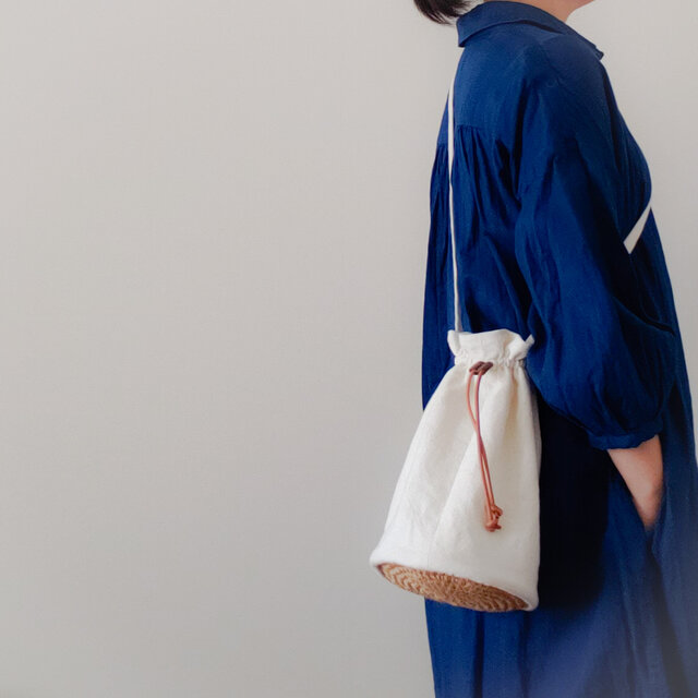 Linen pochette　【受注制作】　巾着型リネンポシェットの画像1枚目