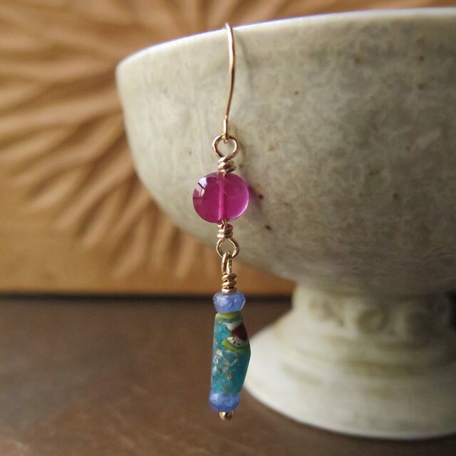 アンティーク　icco　ローマンモザイク残片　＋　ルビー＆サファイア　ピアス＆イヤリング　千世 chitose