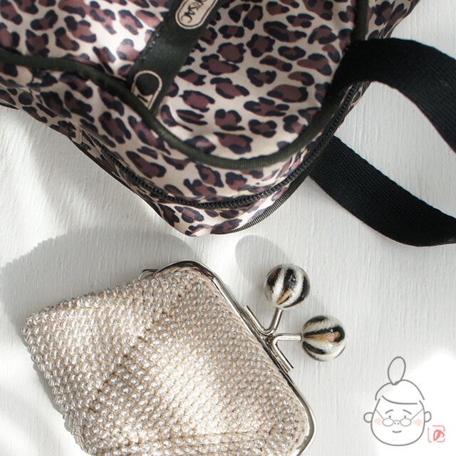 ばあば作☆☆総ガラスビーズのスクエアがま口（レオパード・1429）