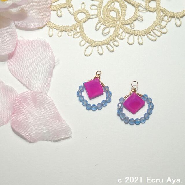 *花の雫*フューシャピンクカルセドニーのピアスチャーム