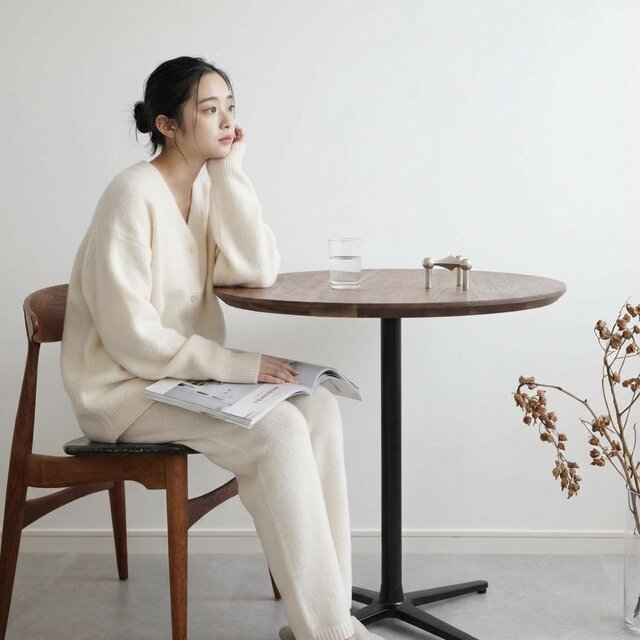 直径70cm/WALNUT無垢/カフェテーブル//リモートワーク/デスク/丸