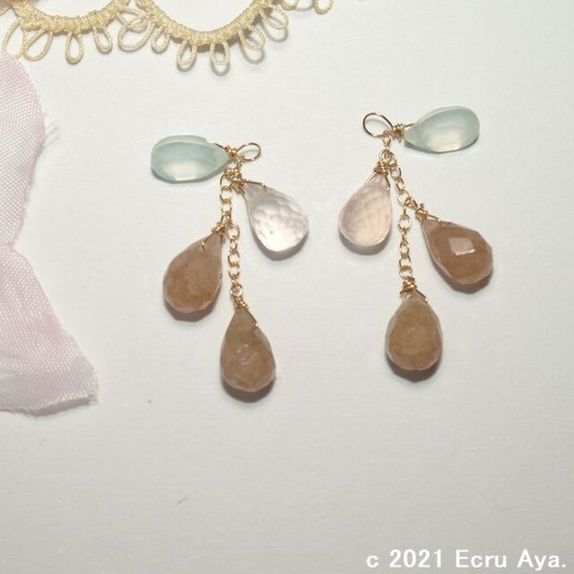 *石薬*モスコバイトがメインのピアスチャーム