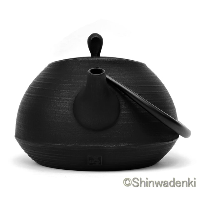 南部鉄器 鉄瓶 刷毛目（黒仕上げ） 1L 内面素焼き・酸化被膜仕上 直火