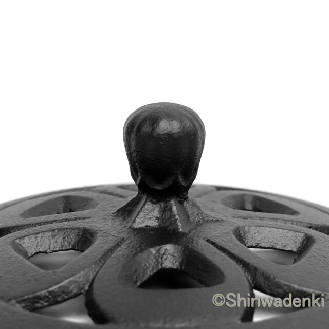 南部鉄器 アロマ 香炉 花びら（黒） 日本製 | iichi 日々の暮らしを