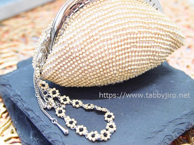 【美品】ビーズ装飾・フリンジ/がま口/ラインストーン/ ビーズバッグ ビーズ編みがま口-Japaneseブルックリン（ホワイト） | iichi 日々の