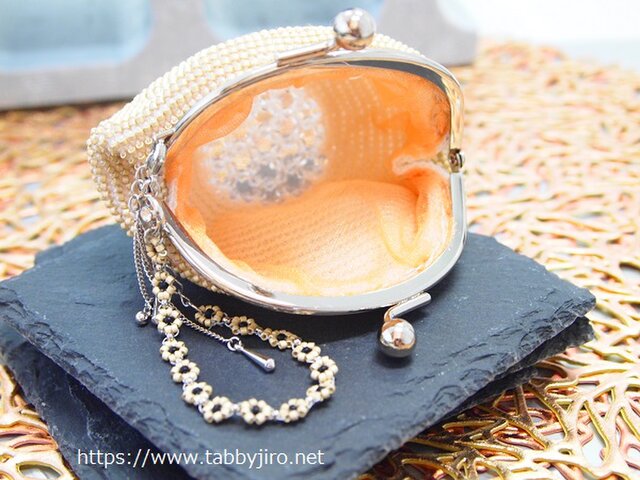 ビーズ編みがま口-Japaneseブルックリン（ホワイト） | iichi 日々の