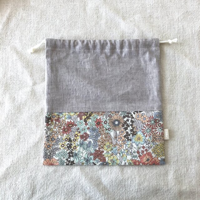 リバティの給食袋